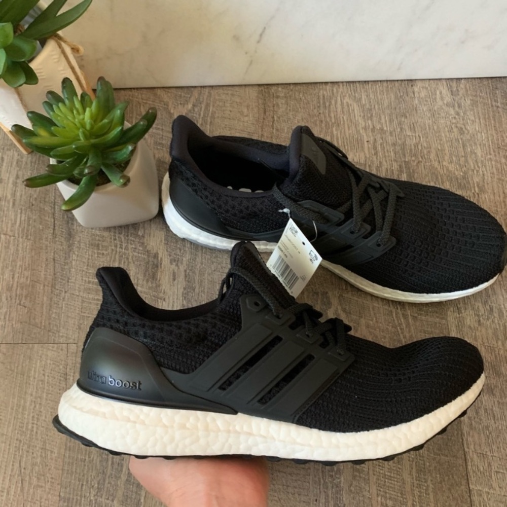 adidas UltraBOOST - Picture 6 of 7
